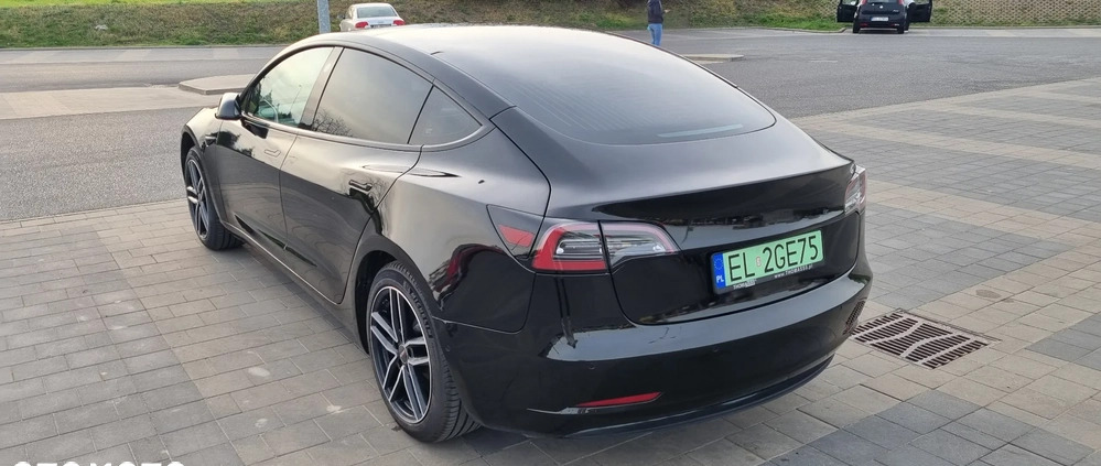 Tesla Model 3 cena 90000 przebieg: 83400, rok produkcji 2019 z Łódź małe 667